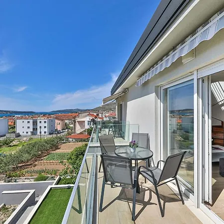 Апартаменты Panoramic View And Sea